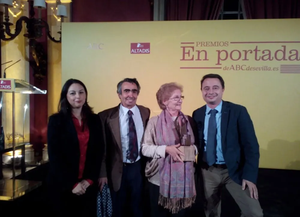 DACE recoge el premio "En portada"