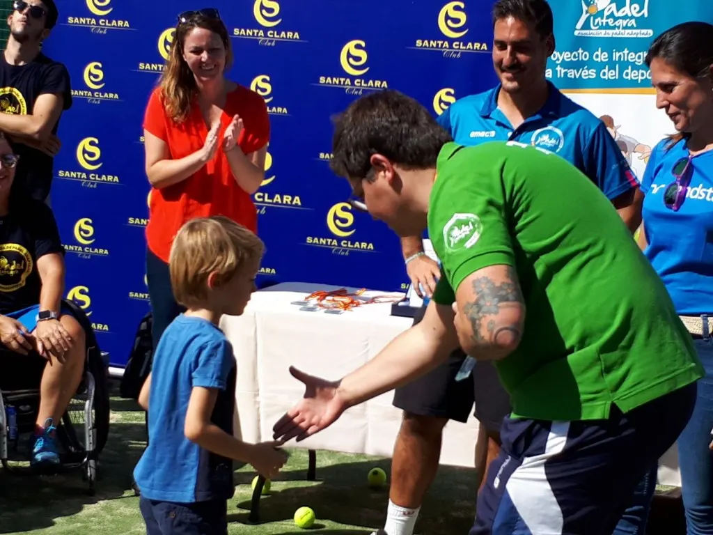 daño-cerebral-adquirido-padel-deporte-adaptado