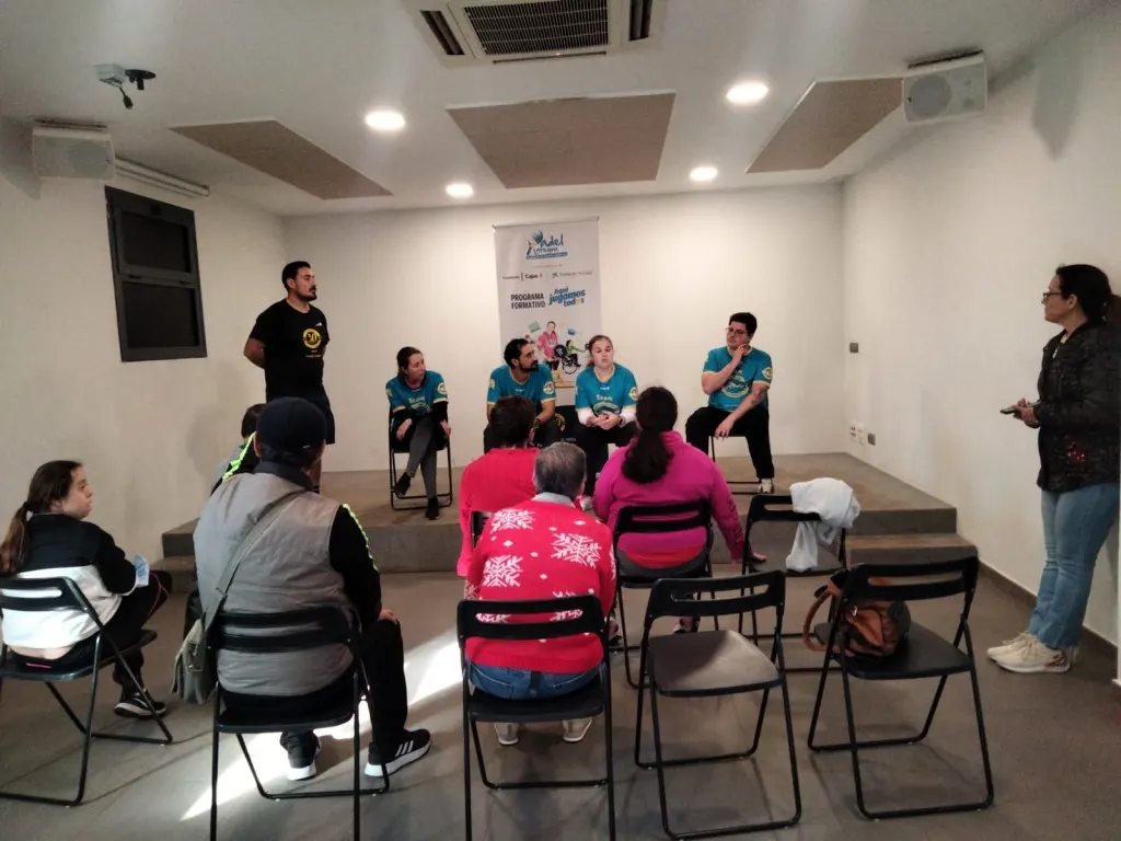 formacion-padel-adaptado-daño-cerebral-adquirido