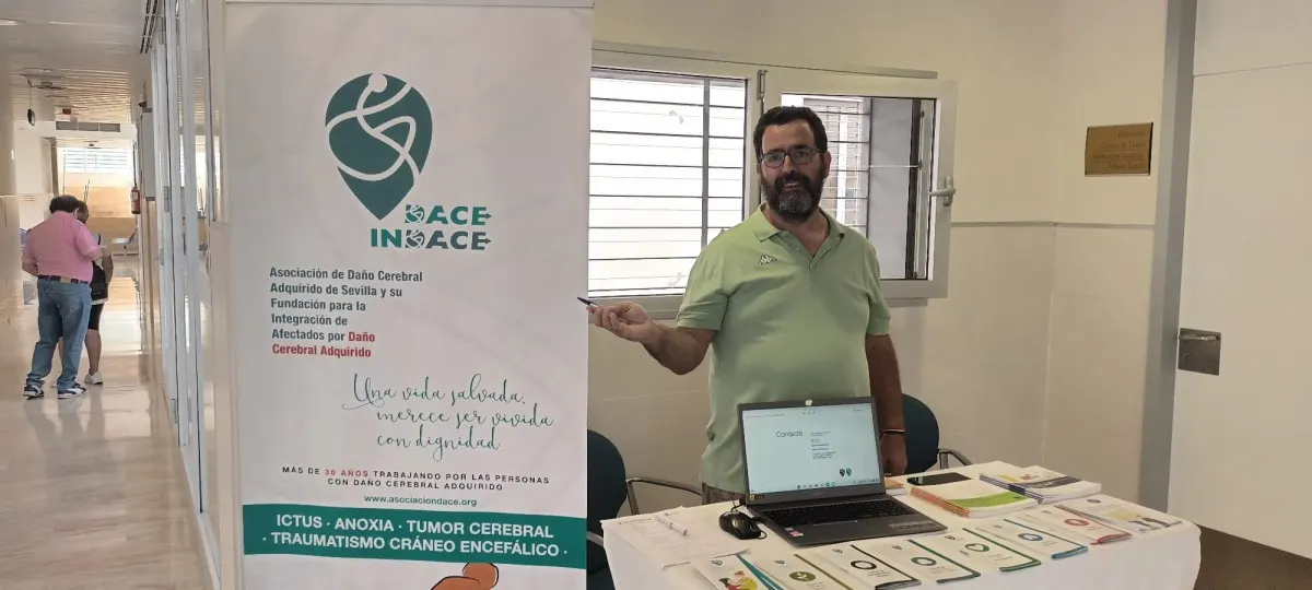 mesas-informativas-daño-cerebral-adquirido-sevilla-dca