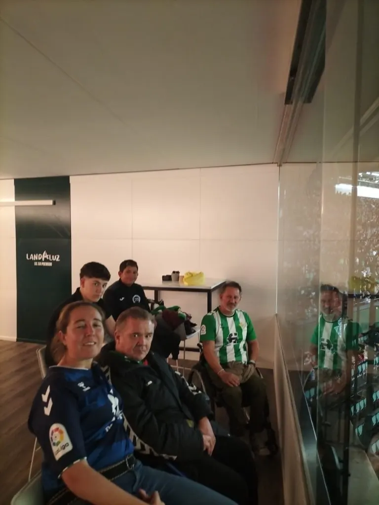 grada-solidaria-betis-daño-cerebral-adquirido-sevilla