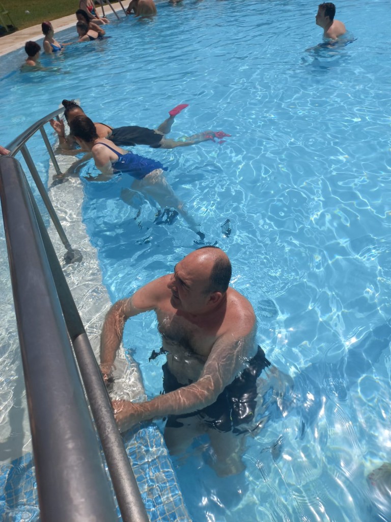 piscina-adaptada-daño-cerebral-adquirido-sevilla-ictus-traumatismo