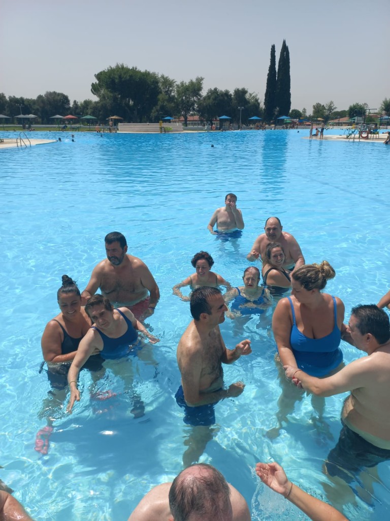 piscina-adaptada-daño-cerebral-adquirido-sevilla-ictus-traumatismo